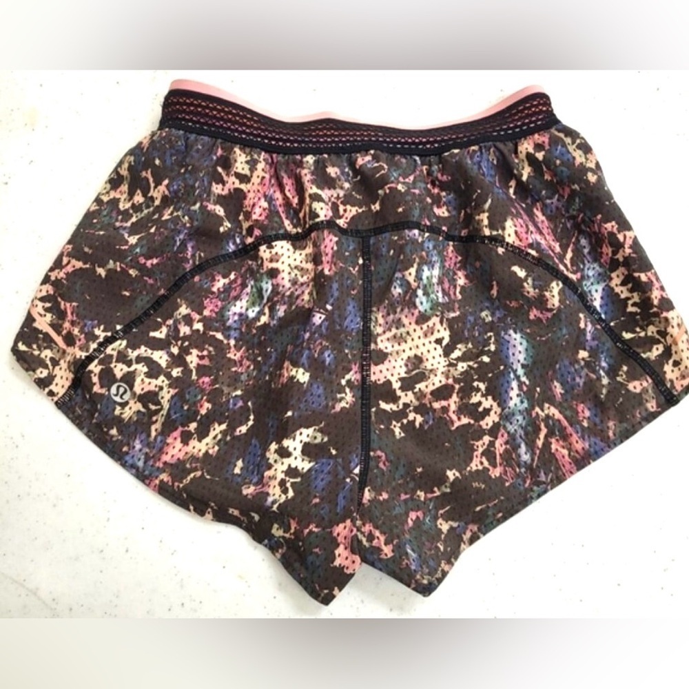 Lululemon Split Second First Descent Athletic Sho… - image 3